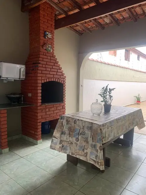 Foto 7 de Casa com 6 quartos à venda, 190m2 em Itanhaem - SP