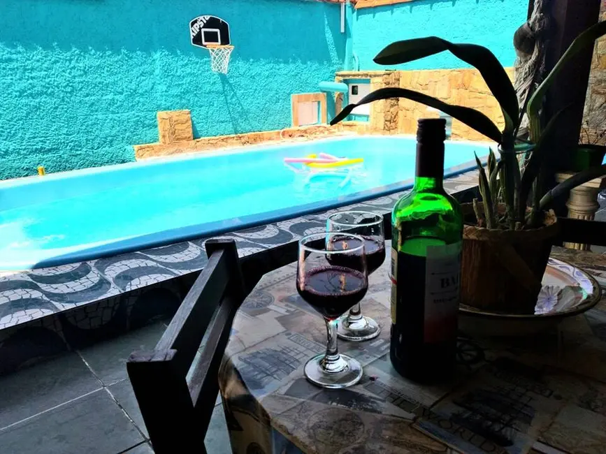 Foto 4 de Casa com 6 quartos à venda, 190m2 em Itanhaem - SP