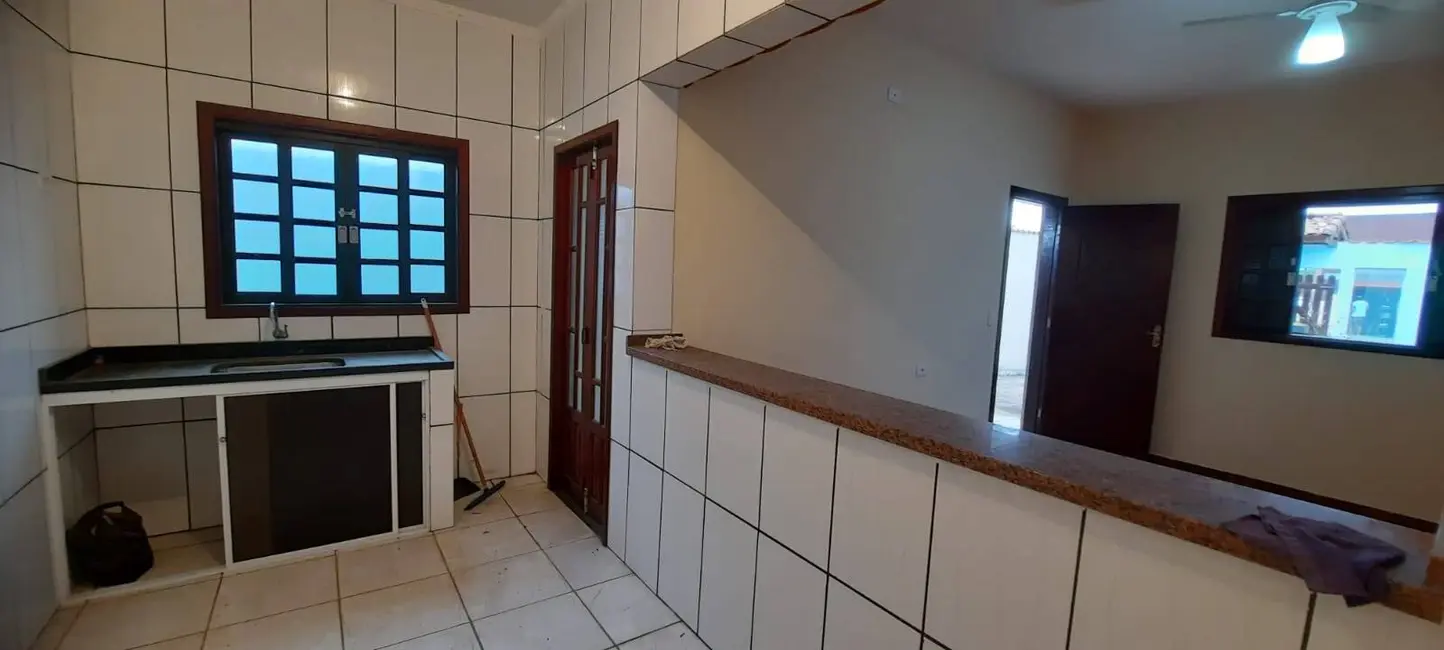 Foto 3 de Casa com 2 quartos à venda, 82m2 em Itanhaem - SP