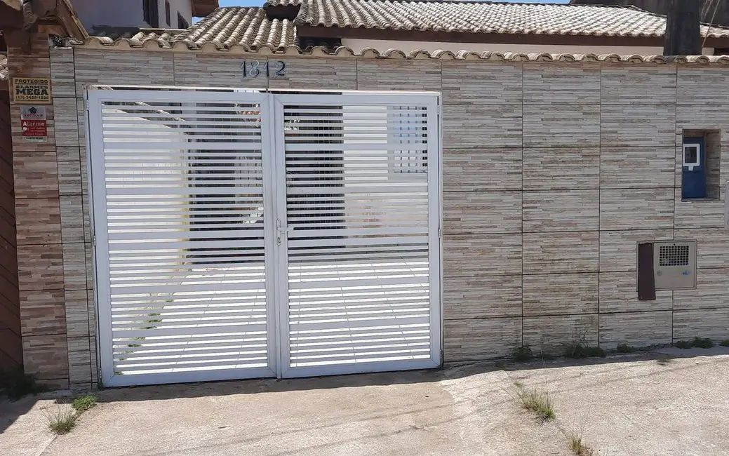 Foto 1 de Casa com 2 quartos à venda, 63m2 em Itanhaem - SP