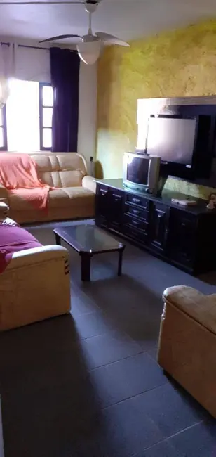 Foto 6 de Casa com 5 quartos à venda, 180m2 em Itanhaem - SP