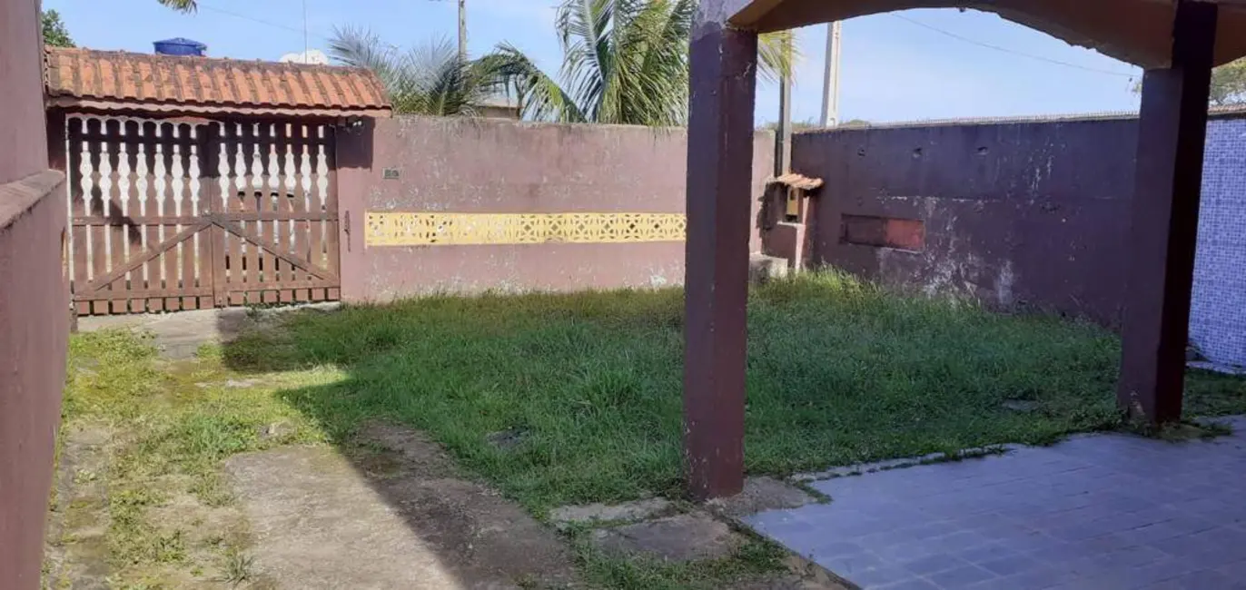 Foto 2 de Casa com 5 quartos à venda, 180m2 em Itanhaem - SP
