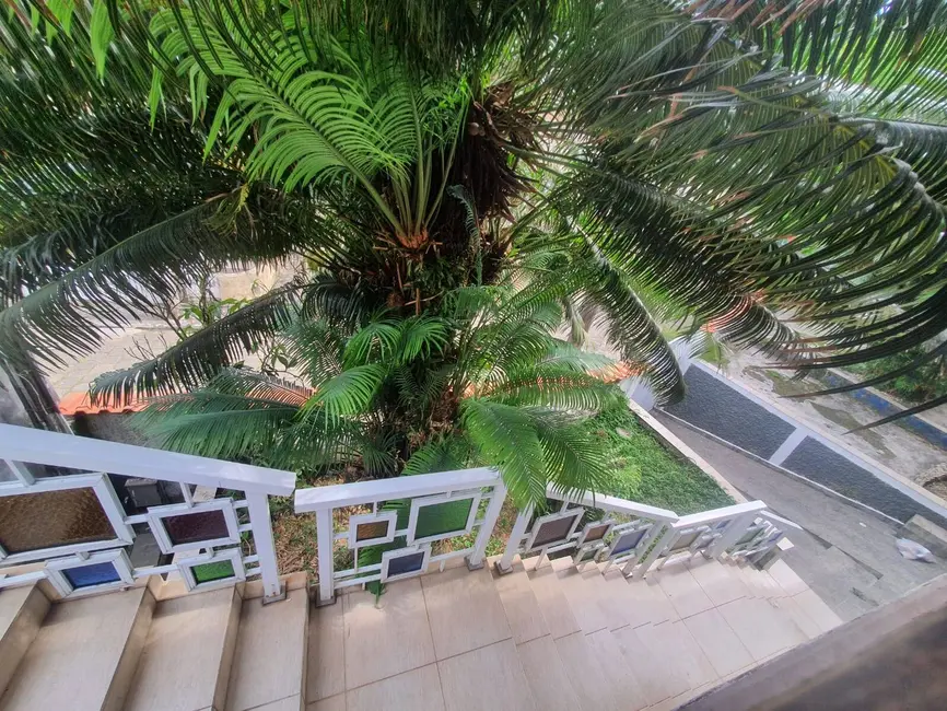 Foto 5 de Casa com 4 quartos à venda, 320m2 em Itanhaem - SP