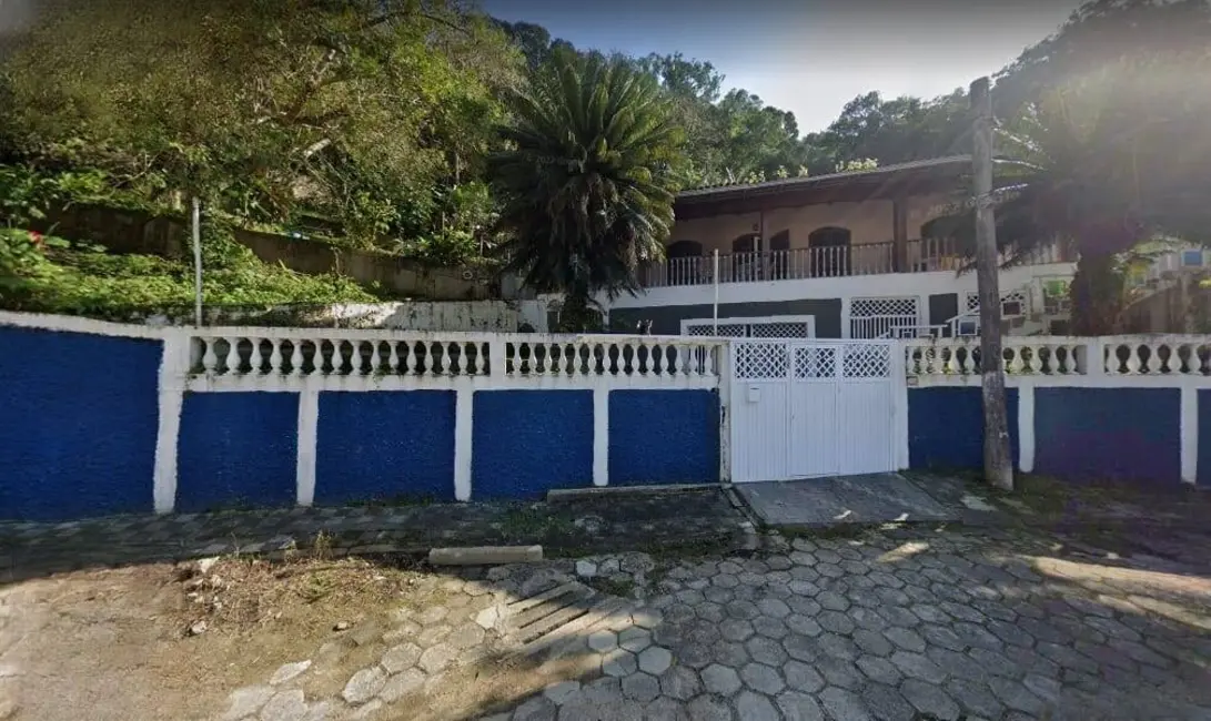 Foto 2 de Casa com 4 quartos à venda, 320m2 em Itanhaem - SP