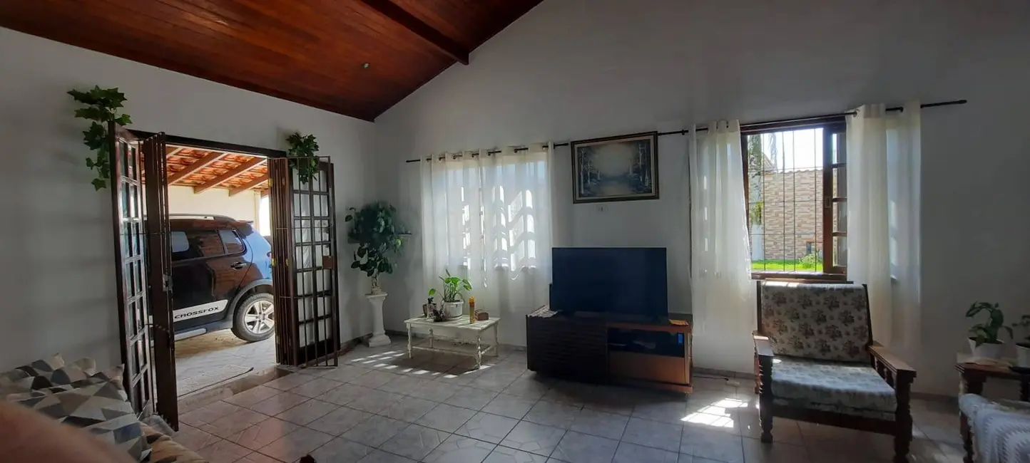 Foto 7 de Casa com 4 quartos à venda, 192m2 em Itanhaem - SP