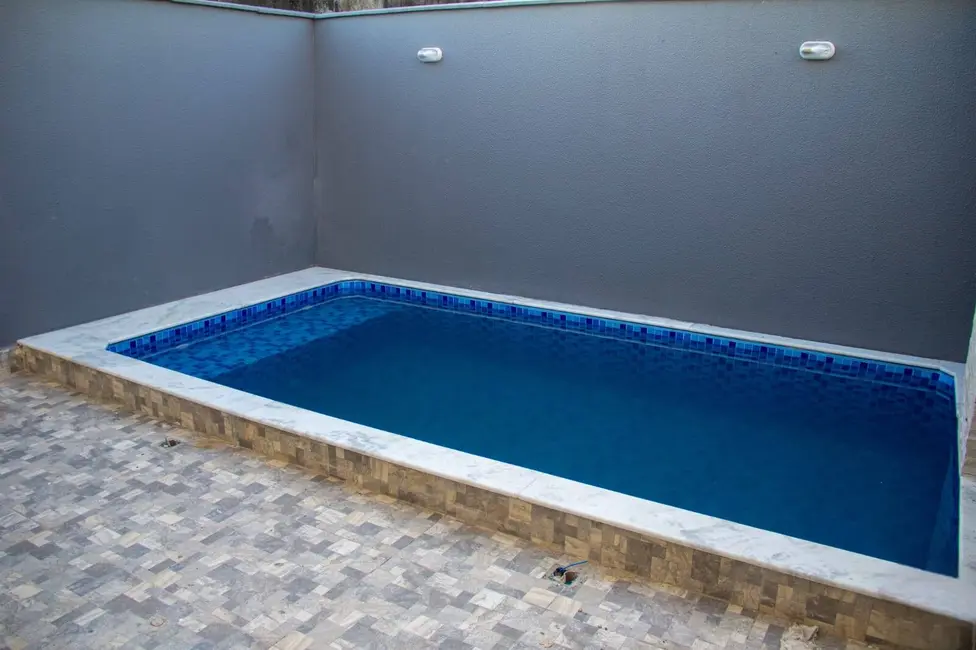 Foto 3 de Casa com 2 quartos à venda, 70m2 em Itanhaem - SP