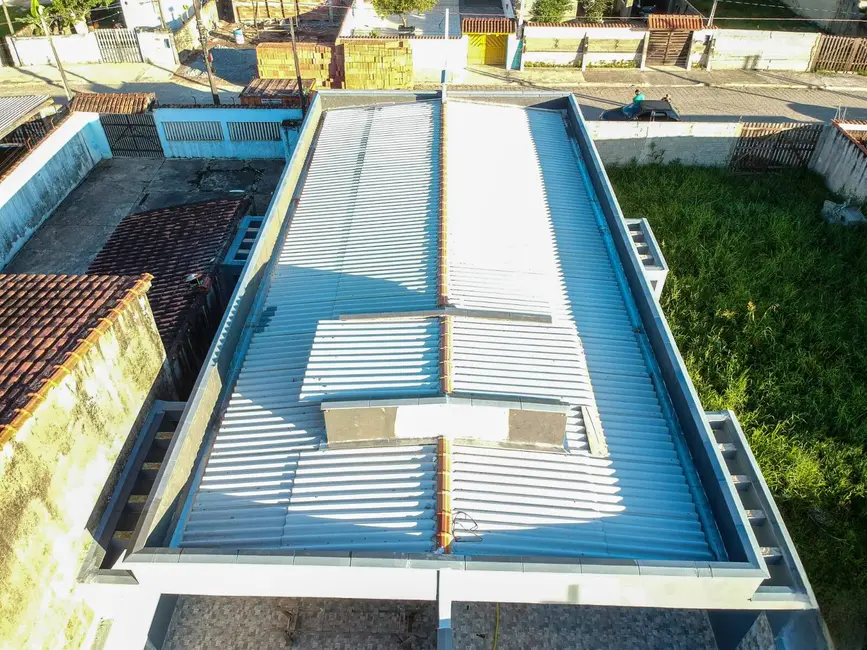 Foto 7 de Casa com 2 quartos à venda, 70m2 em Itanhaem - SP