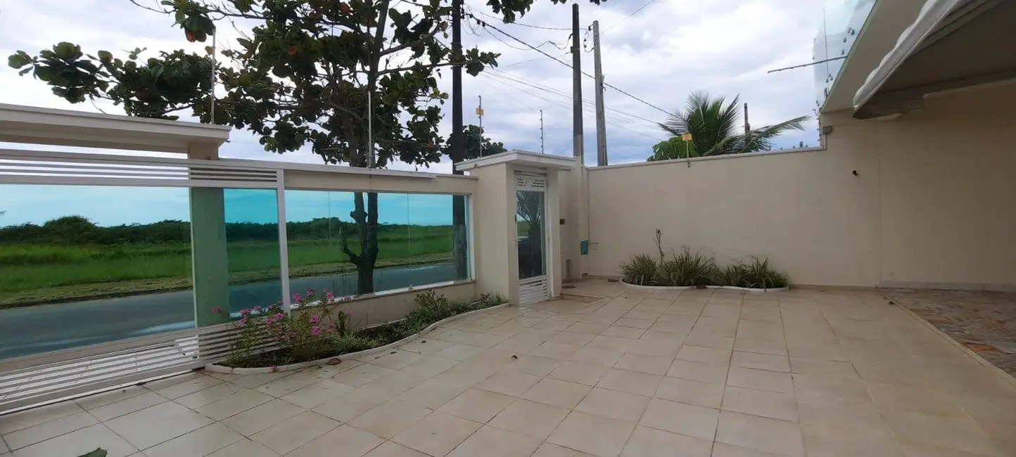 Foto 3 de Casa com 3 quartos à venda, 148m2 em Itanhaem - SP