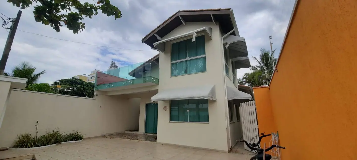 Foto 5 de Casa com 3 quartos à venda, 148m2 em Itanhaem - SP