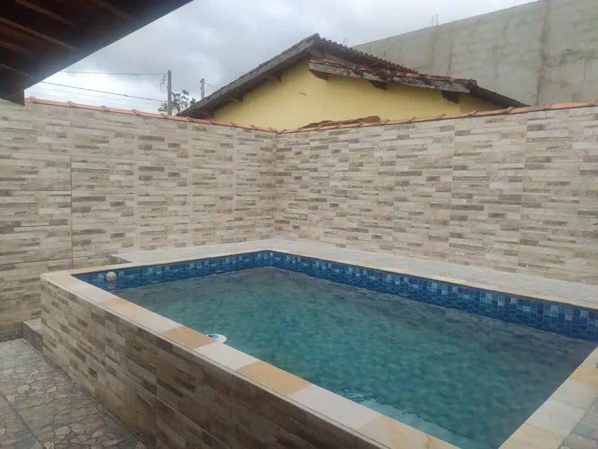 Foto 5 de Casa com 2 quartos à venda, 62m2 em Itanhaem - SP