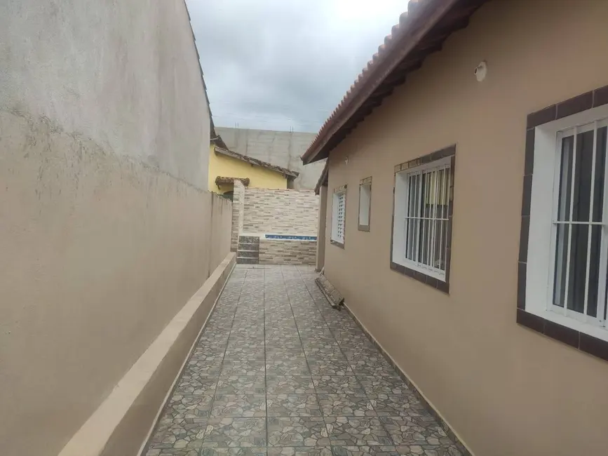 Foto 7 de Casa com 2 quartos à venda, 62m2 em Itanhaem - SP