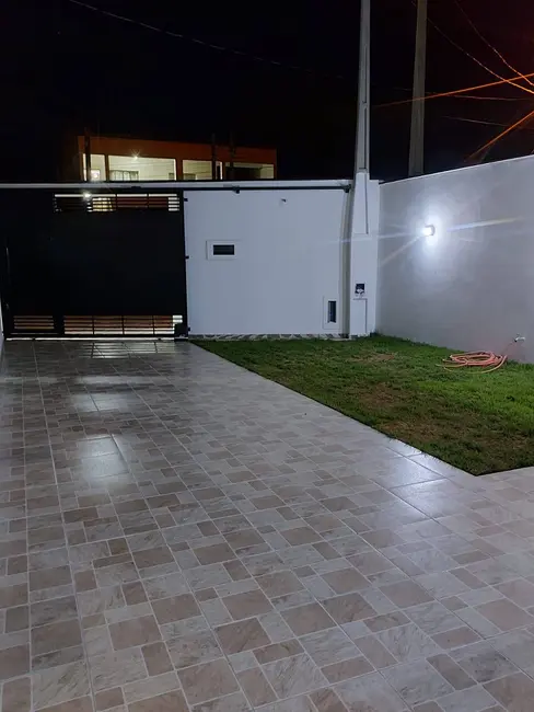 Foto 4 de Casa com 3 quartos à venda, 101m2 em Itanhaem - SP