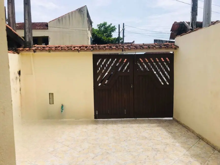 Foto 4 de Casa com 2 quartos à venda, 68m2 em Itanhaem - SP