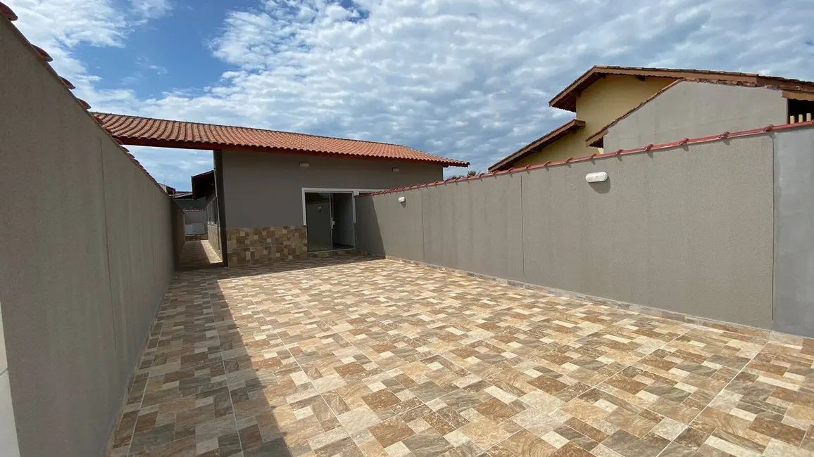 Foto 3 de Casa com 2 quartos à venda, 72m2 em Itanhaem - SP