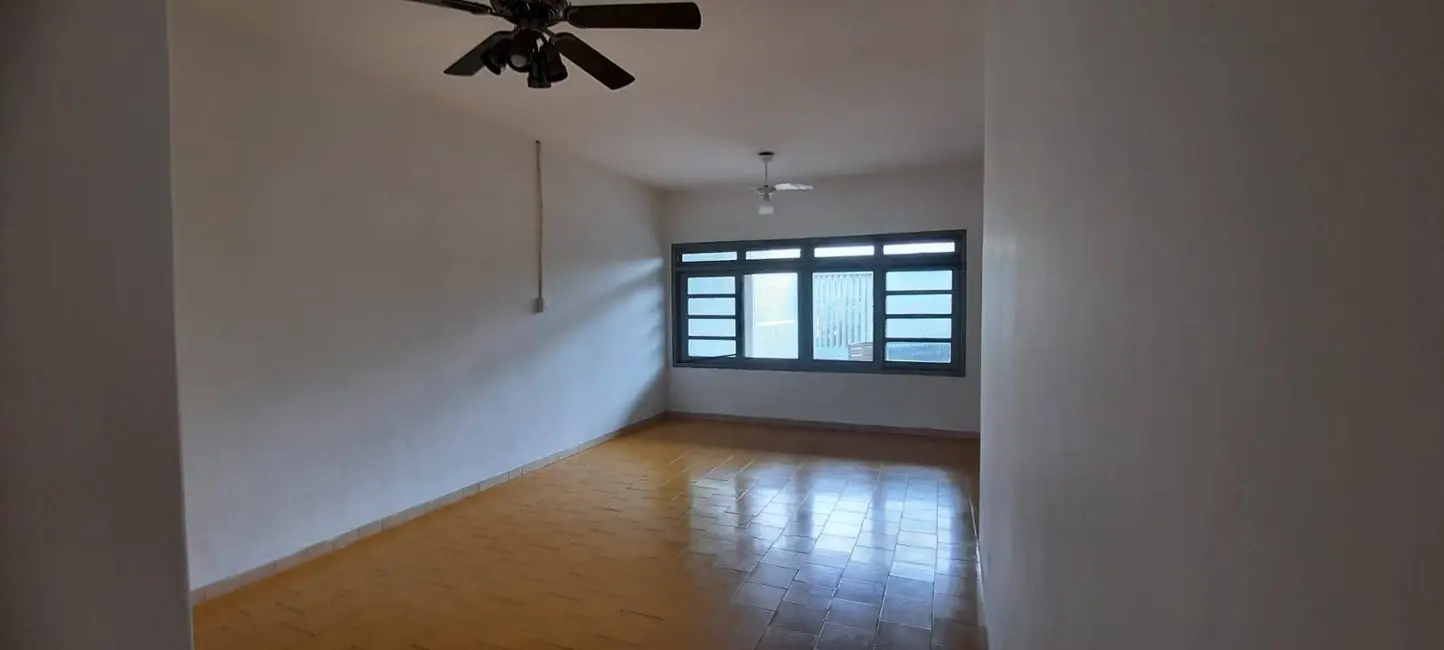 Foto 7 de Casa com 4 quartos à venda, 163m2 em Itanhaem - SP