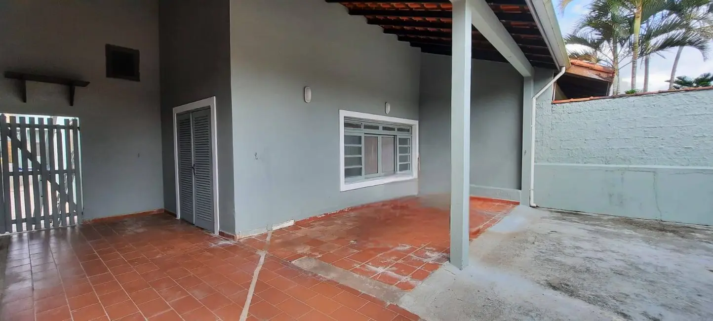 Foto 3 de Casa com 4 quartos à venda, 163m2 em Itanhaem - SP