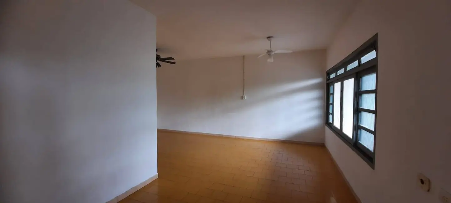 Foto 5 de Casa com 4 quartos à venda, 163m2 em Itanhaem - SP