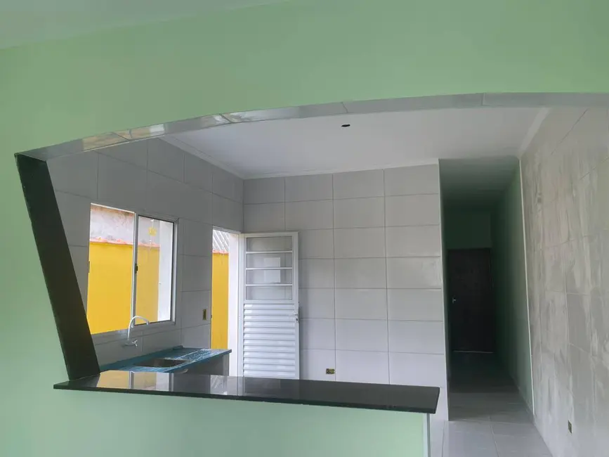 Foto 6 de Casa com 2 quartos à venda, 69m2 em Itanhaem - SP