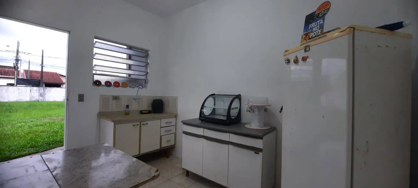 Casa com 1 quarto à venda, 52m2 em Itanhaem - SP - imagem 6 Foto 6 de Casa com 1 quarto à venda, 52m2 em Itanhaem - SP