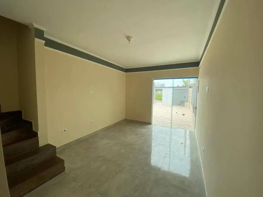 Foto 7 de Casa com 2 quartos à venda, 96m2 em Mongagua - SP