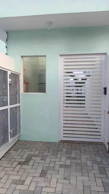 Foto 4 de Casa de Condomínio com 2 quartos à venda, 68m2 em Itanhaem - SP