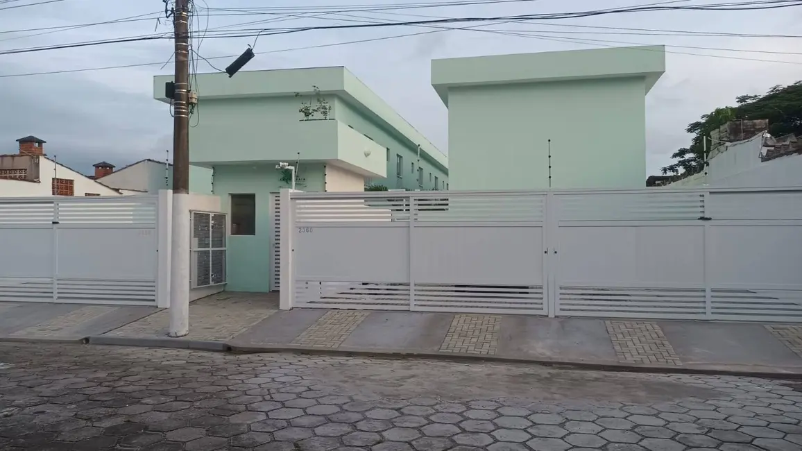 Foto 1 de Casa de Condomínio com 2 quartos à venda, 68m2 em Itanhaem - SP