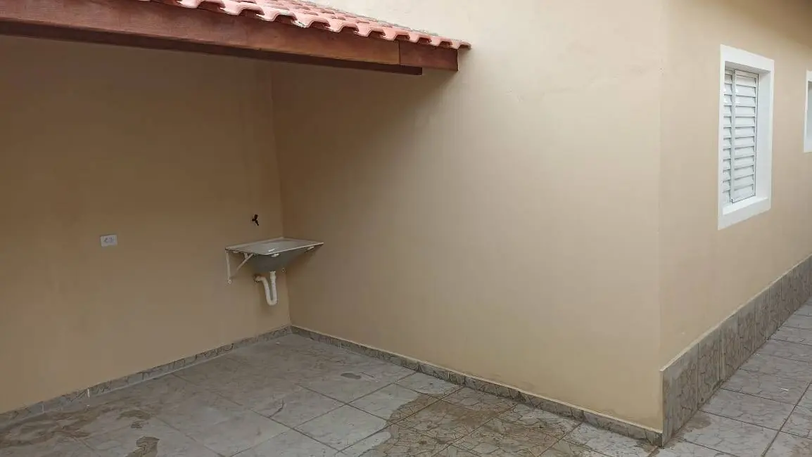 Foto 3 de Casa com 2 quartos à venda, 55m2 em Itanhaem - SP