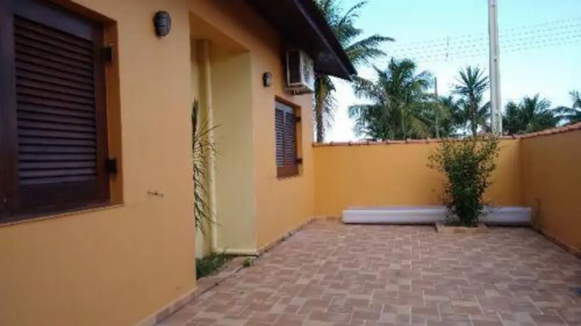 Foto 3 de Casa com 5 quartos à venda, 414m2 em Itanhaem - SP