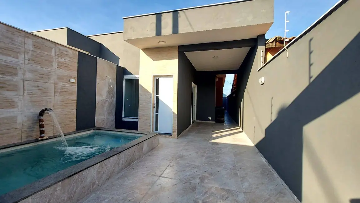 Casa com 2 quartos à venda, 74m2 em Peruibe - SP - imagem 4 Foto 4 de Casa com 2 quartos à venda, 74m2 em Peruibe - SP