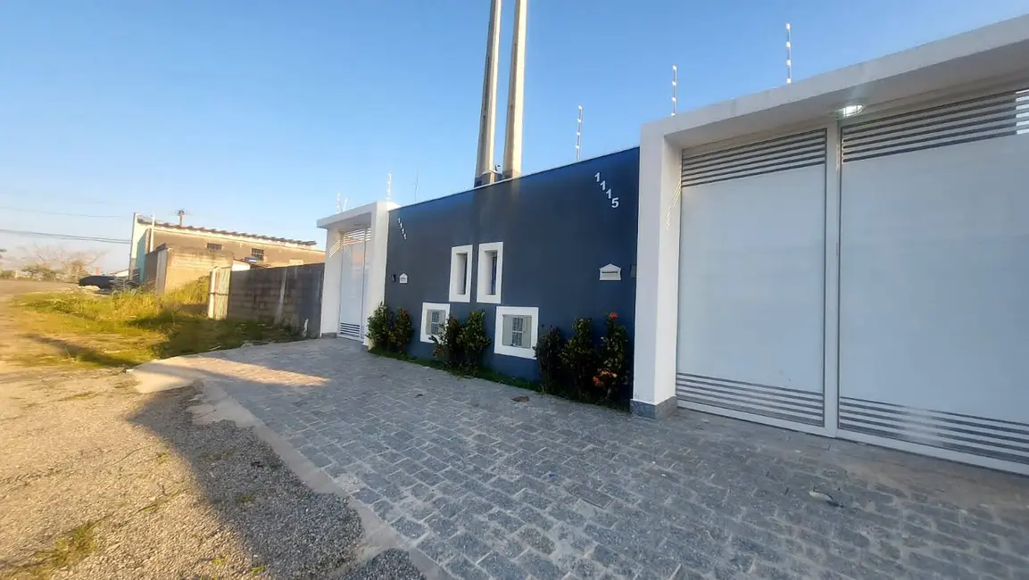 Casa com 2 quartos à venda, 74m2 em Peruibe - SP - imagem 2 Foto 2 de Casa com 2 quartos à venda, 74m2 em Peruibe - SP