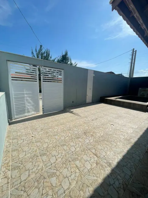 Foto 3 de Casa com 2 quartos à venda, 67m2 em Itanhaem - SP