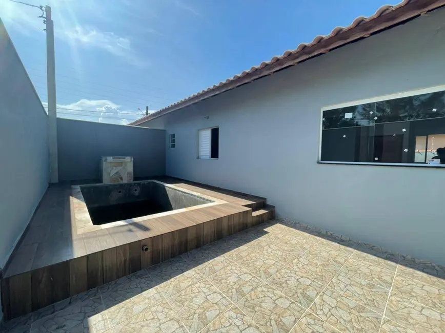 Foto 7 de Casa com 2 quartos à venda, 67m2 em Itanhaem - SP