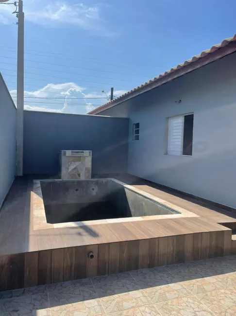 Foto 5 de Casa com 2 quartos à venda, 67m2 em Itanhaem - SP