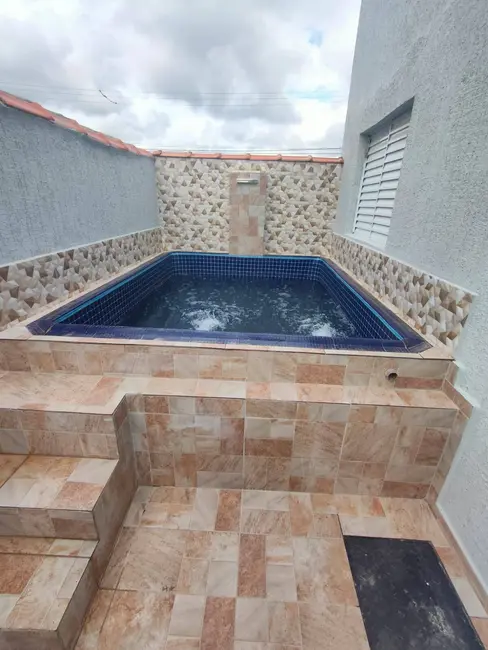 Foto 4 de Casa de Condomínio com 2 quartos à venda, 52m2 em Itanhaem - SP