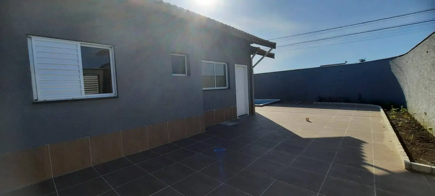 Foto 7 de Casa com 2 quartos à venda, 68m2 em Itanhaem - SP