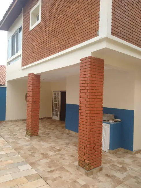 Foto 4 de Casa com 5 quartos à venda, 262m2 em Itanhaem - SP