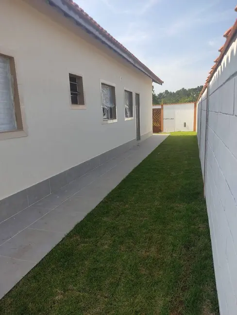 Foto 5 de Casa com 2 quartos à venda, 46m2 em Itanhaem - SP