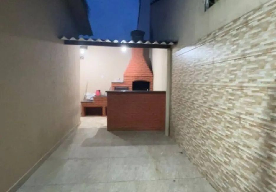 Foto 9 de Casa com 2 quartos à venda, 75m2 em Itanhaem - SP