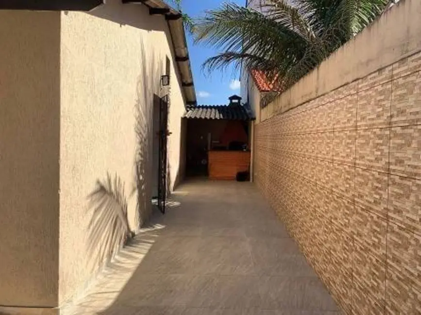 Foto 8 de Casa com 2 quartos à venda, 75m2 em Itanhaem - SP