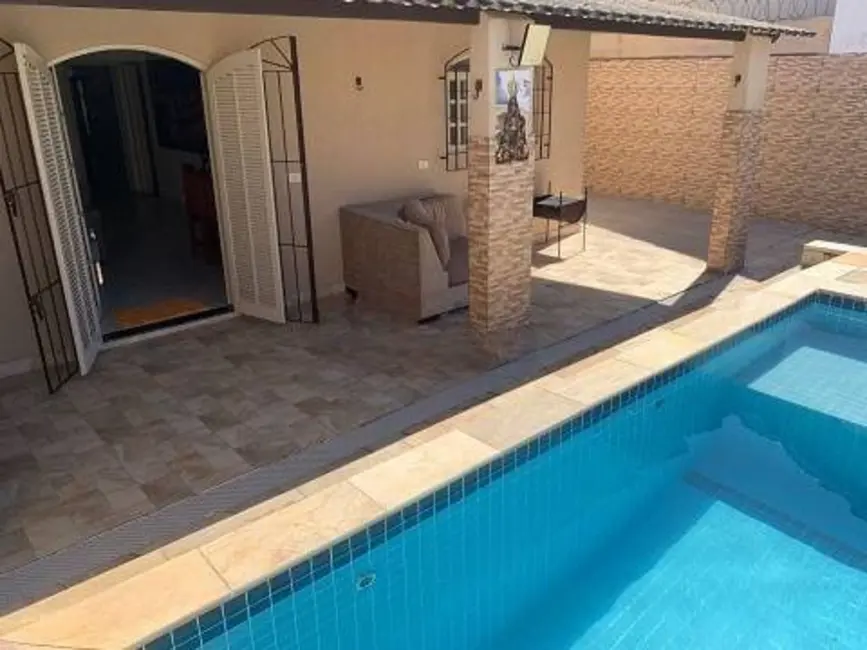 Foto 7 de Casa com 2 quartos à venda, 75m2 em Itanhaem - SP