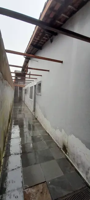 Casa com 1 quarto à venda, 55m2 em Itanhaem - SP - imagem 3 Foto 3 de Casa com 1 quarto à venda, 55m2 em Itanhaem - SP