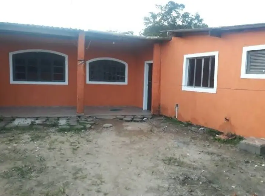 Foto 3 de Casa com 2 quartos à venda, 90m2 em Itanhaem - SP