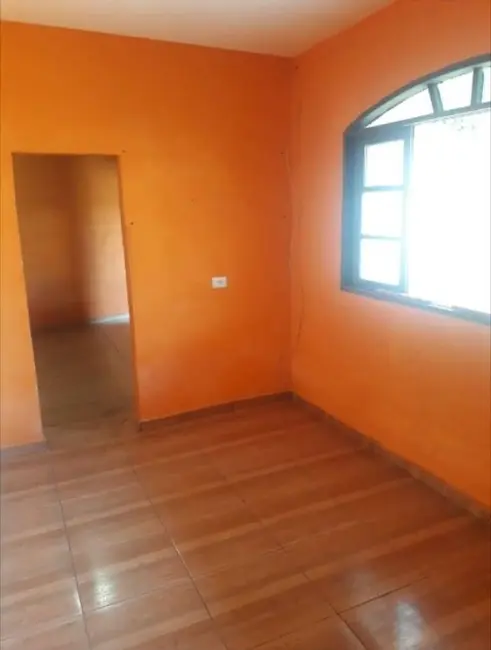 Foto 5 de Casa com 2 quartos à venda, 90m2 em Itanhaem - SP