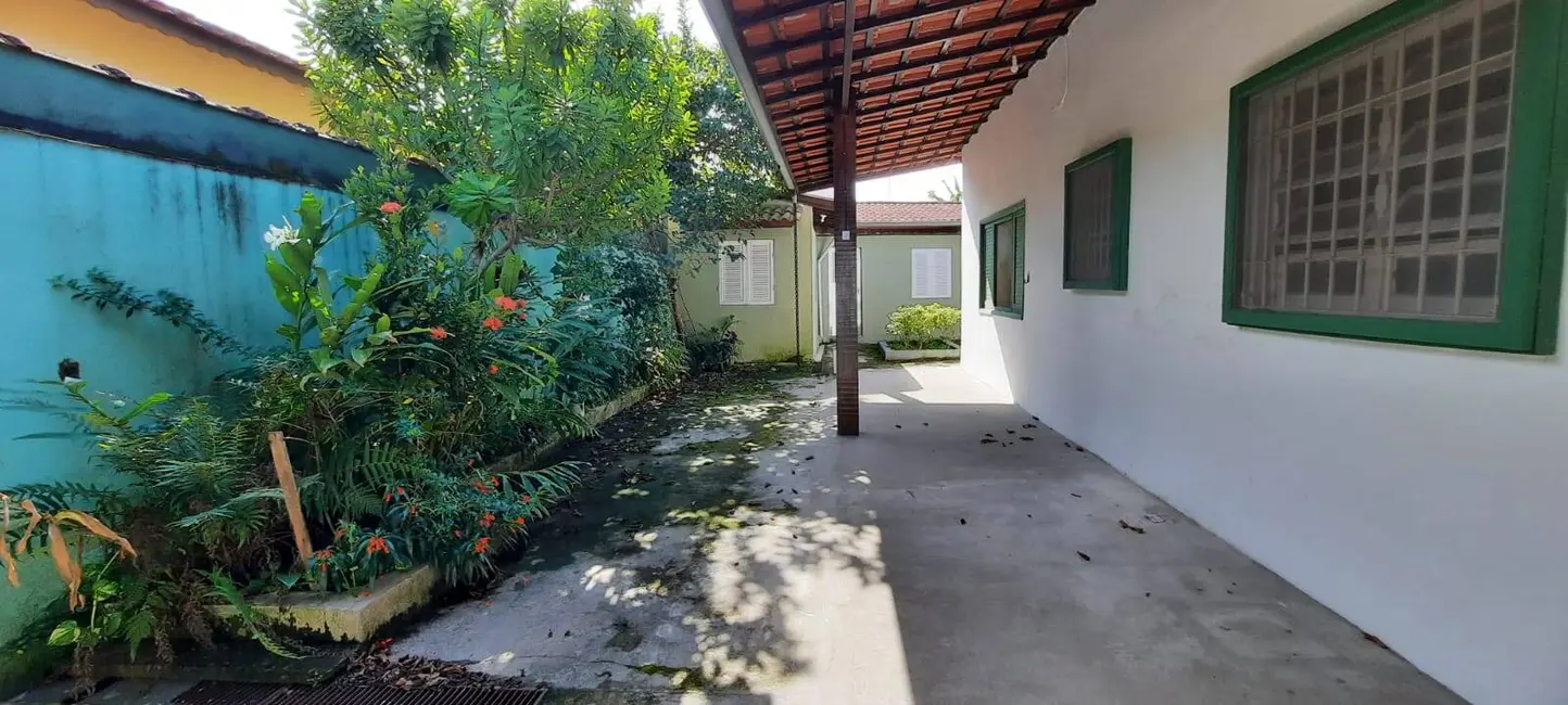 Foto 4 de Casa com 4 quartos à venda, 126m2 em Itanhaem - SP