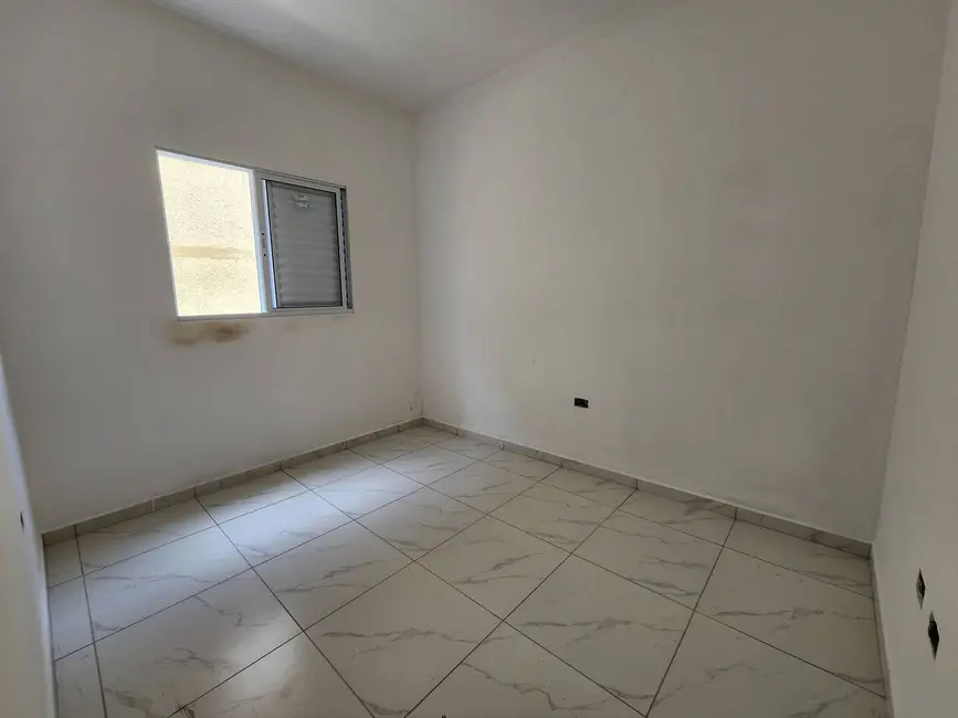 Foto 9 de Casa com 2 quartos à venda, 75m2 em Itanhaem - SP