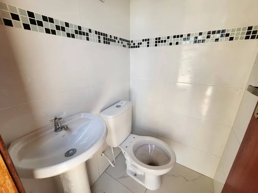 Foto 7 de Casa com 2 quartos à venda, 66m2 em Itanhaem - SP
