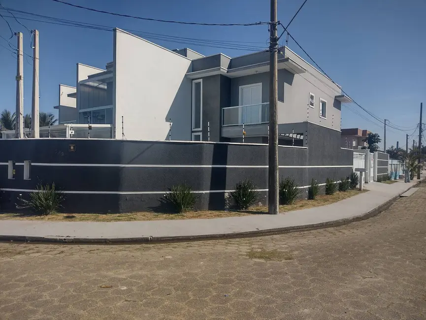 Foto 1 de Casa com 3 quartos à venda, 110m2 em Itanhaem - SP