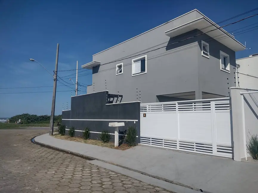 Foto 2 de Casa com 3 quartos à venda, 110m2 em Itanhaem - SP