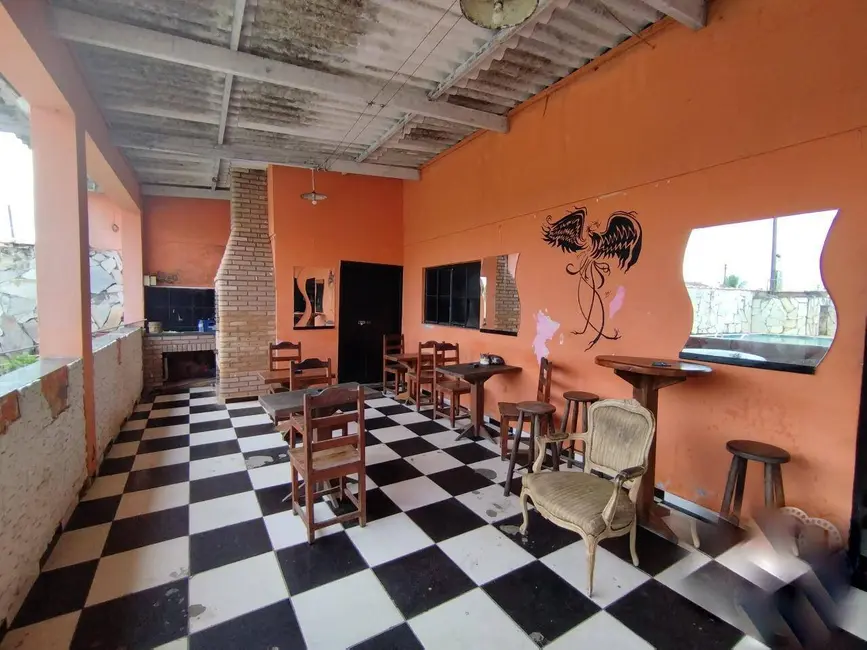 Foto 6 de Casa com 6 quartos à venda, 235m2 em Itanhaem - SP