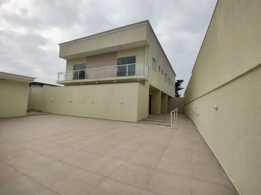 Foto 1 de Casa de Condomínio com 2 quartos à venda, 81m2 em Itanhaem - SP